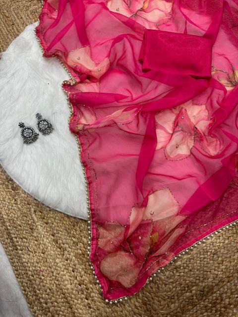 Svara bombay market surat saree shop